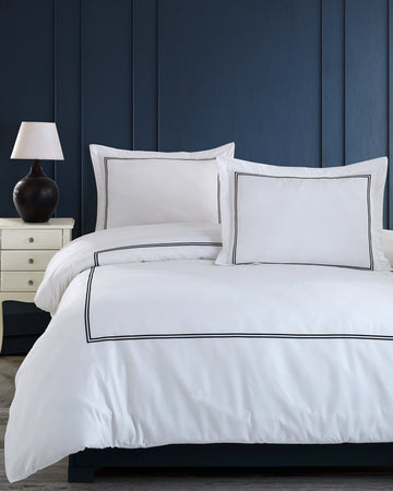 Luxury Black Stripe Bedding Set