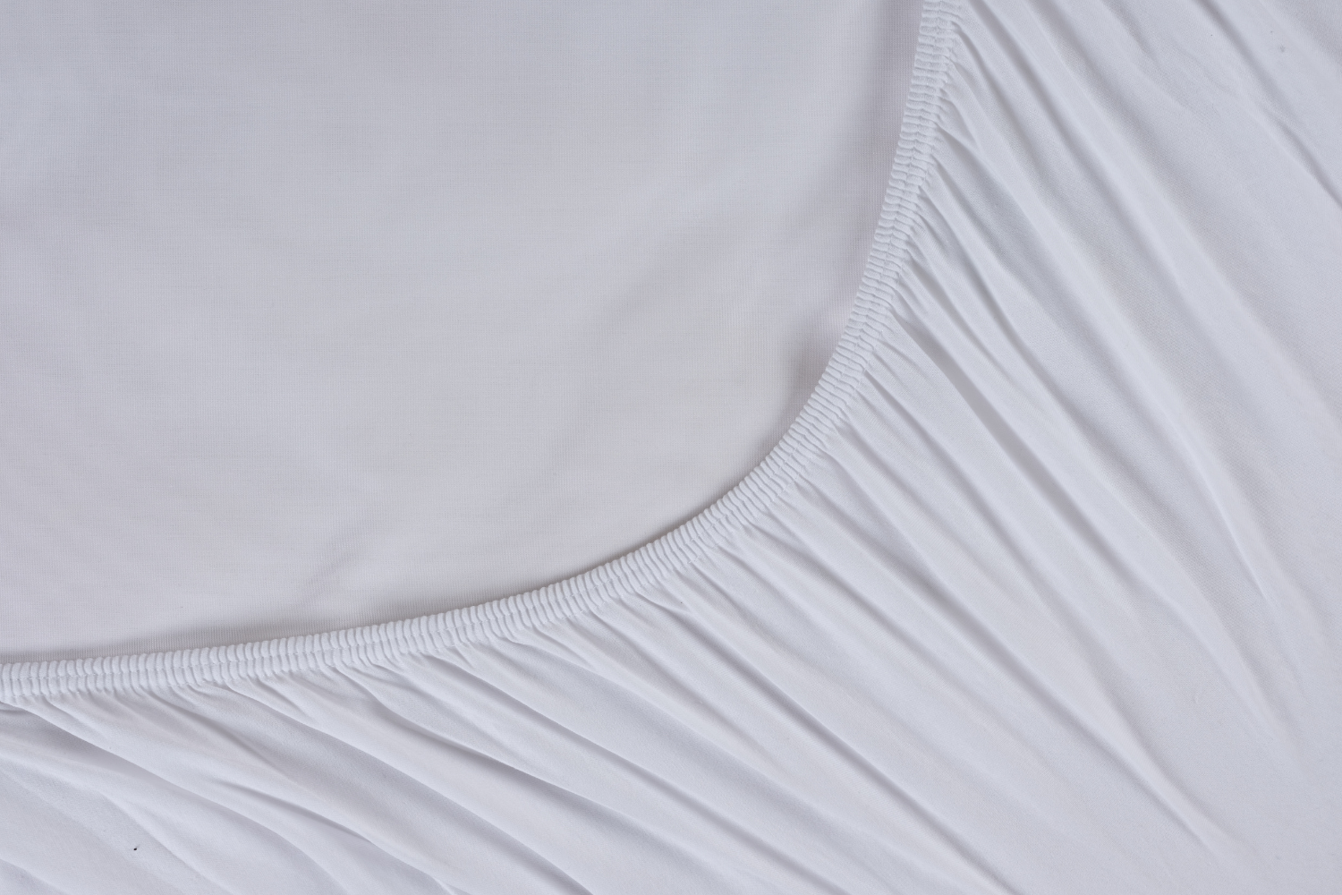 How to Fold and Store Fitted Sheets? Practical Tips