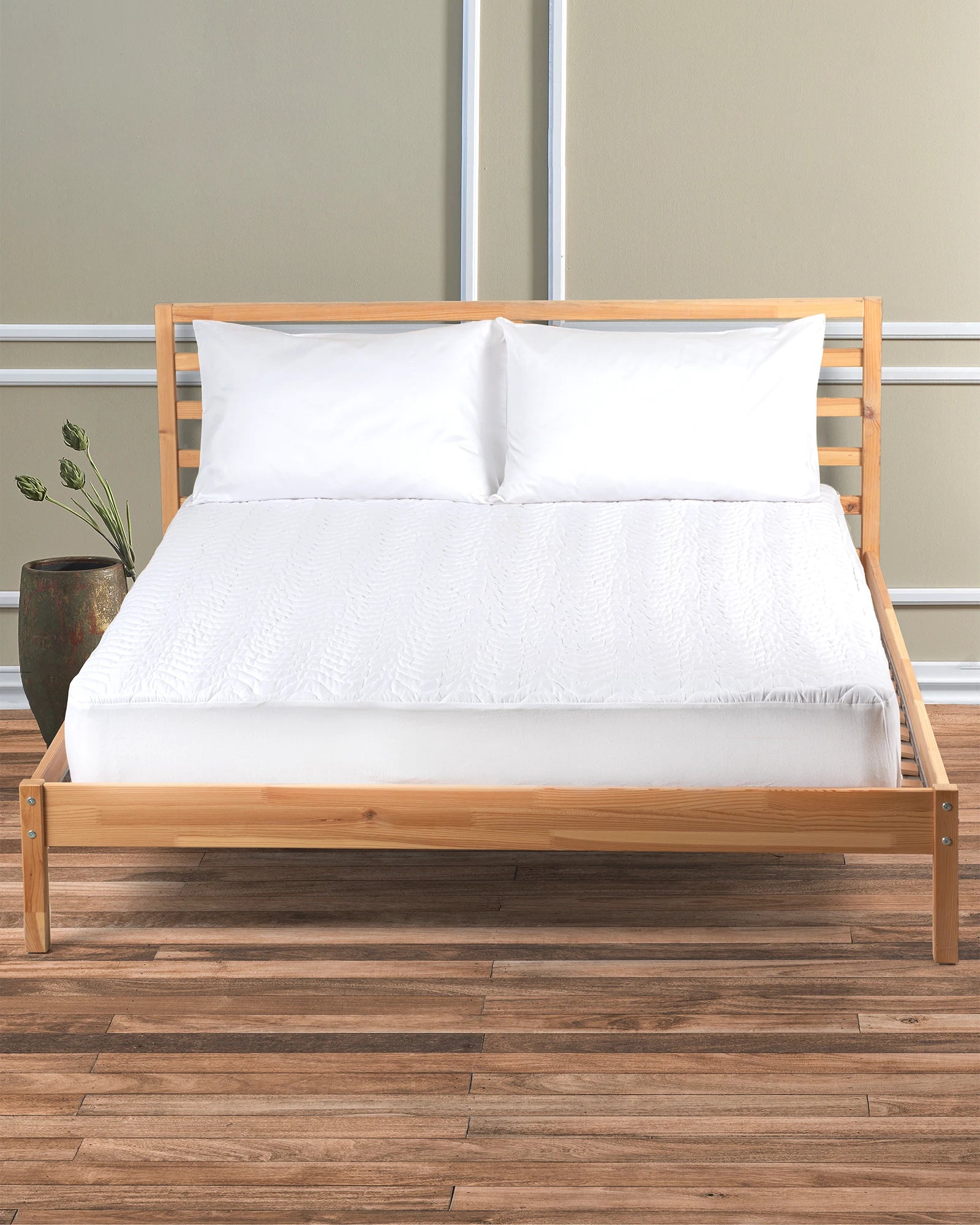 Mattress Protector White Fitted Style